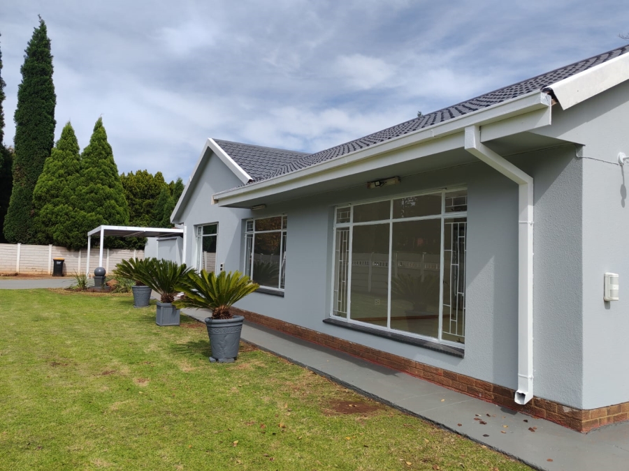 4 Bedroom Property for Sale in Three Rivers East Gauteng