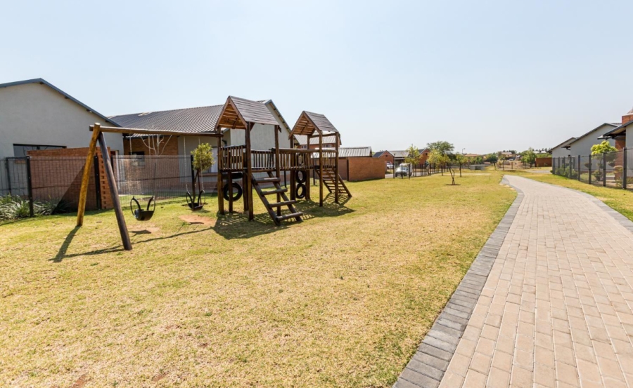 3 Bedroom Property for Sale in Six Fountains Residential Estate Gauteng