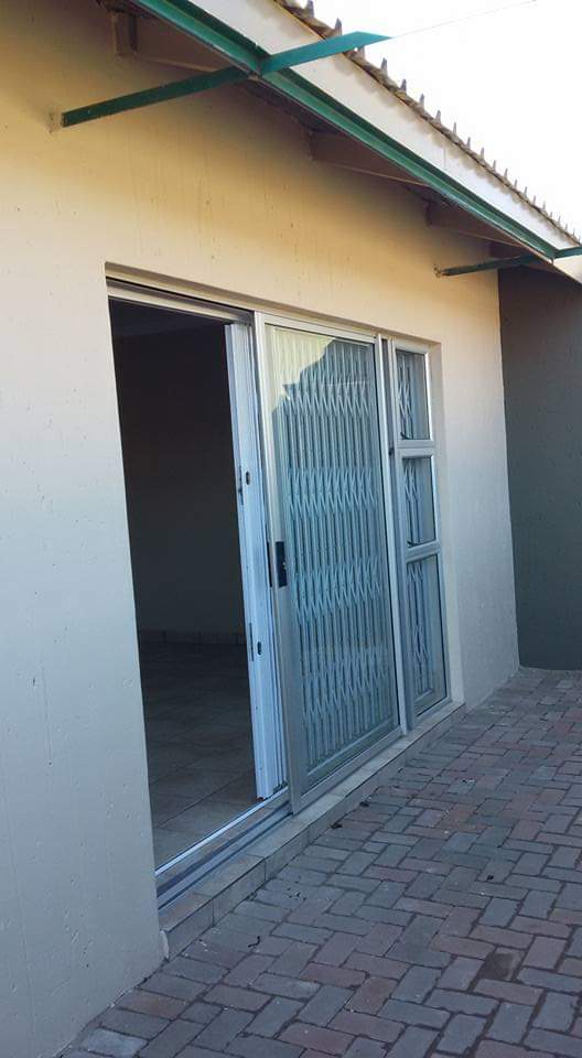 4 Bedroom Property for Sale in Vanderbijlpark SW 1 Gauteng