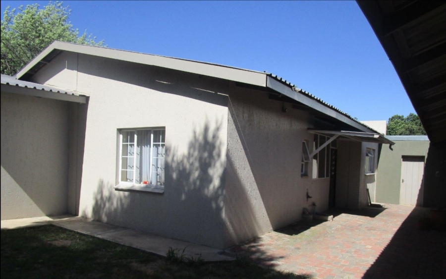 4 Bedroom Property for Sale in Vanderbijlpark SW 1 Gauteng
