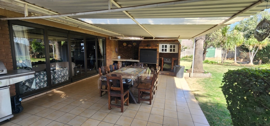 4 Bedroom Property for Sale in Vanderbijlpark SW 1 Gauteng
