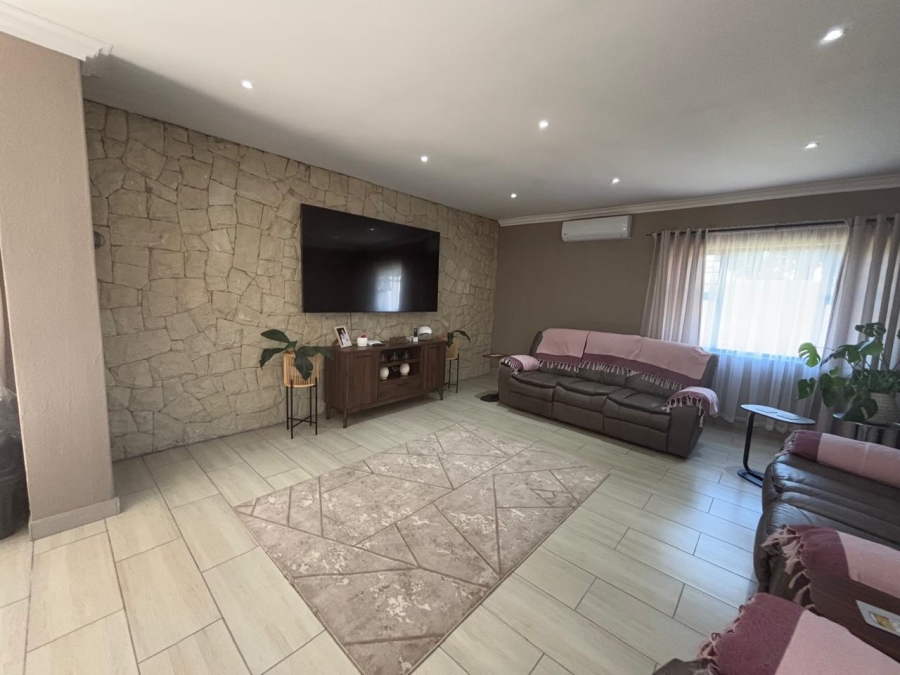 3 Bedroom Property for Sale in Vanderbijlpark SW 1 Gauteng