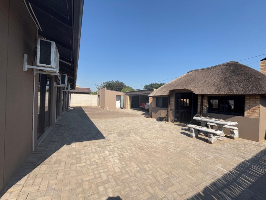 3 Bedroom Property for Sale in Vanderbijlpark SW 1 Gauteng