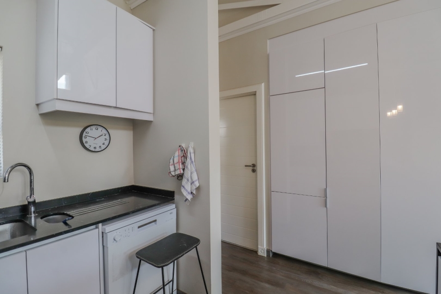 1 Bedroom Property for Sale in Broadacres Gauteng