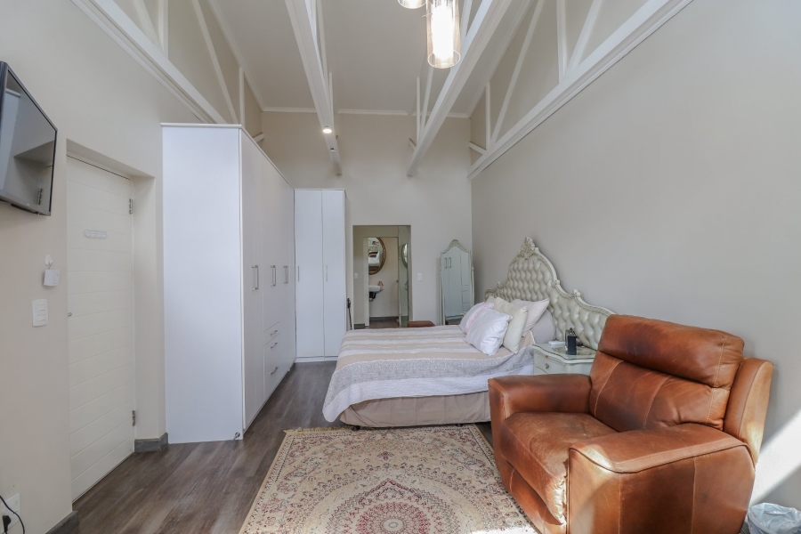 1 Bedroom Property for Sale in Broadacres Gauteng