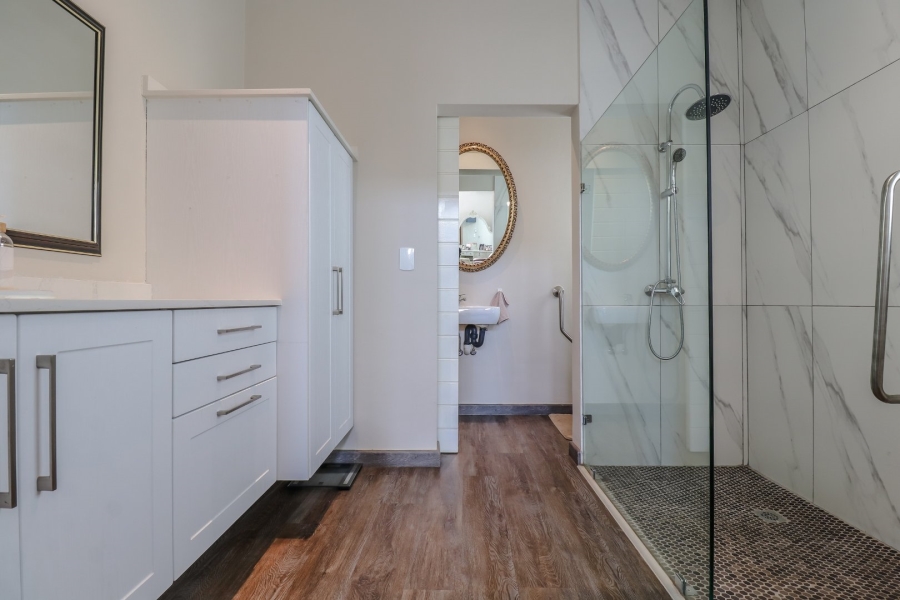 1 Bedroom Property for Sale in Broadacres Gauteng