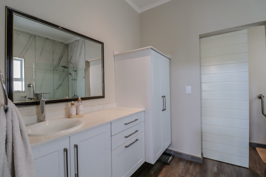1 Bedroom Property for Sale in Broadacres Gauteng