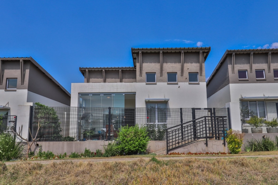 1 Bedroom Property for Sale in Broadacres Gauteng