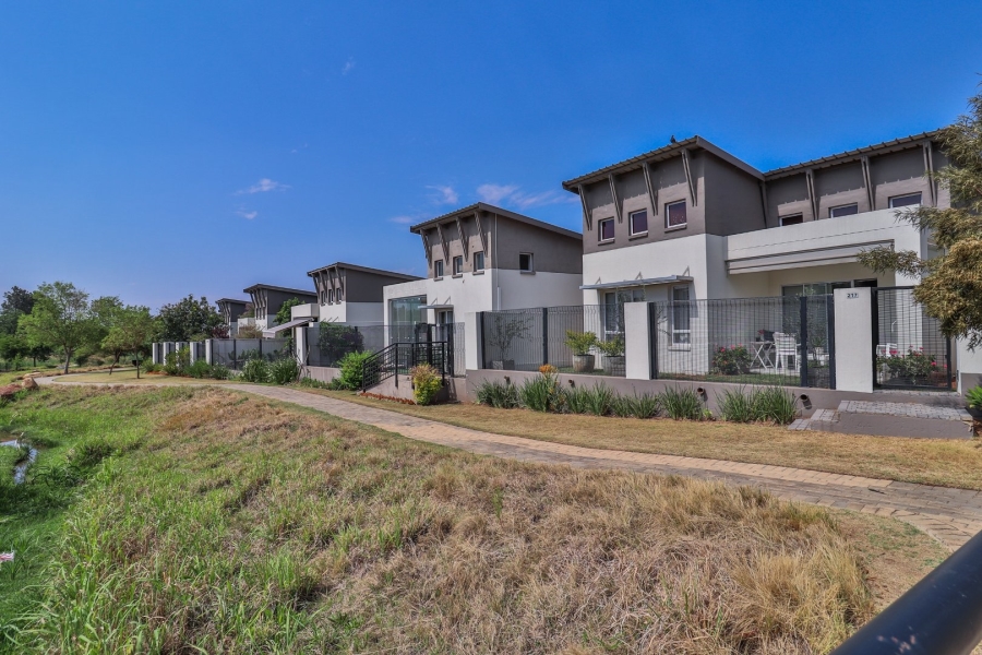 1 Bedroom Property for Sale in Broadacres Gauteng