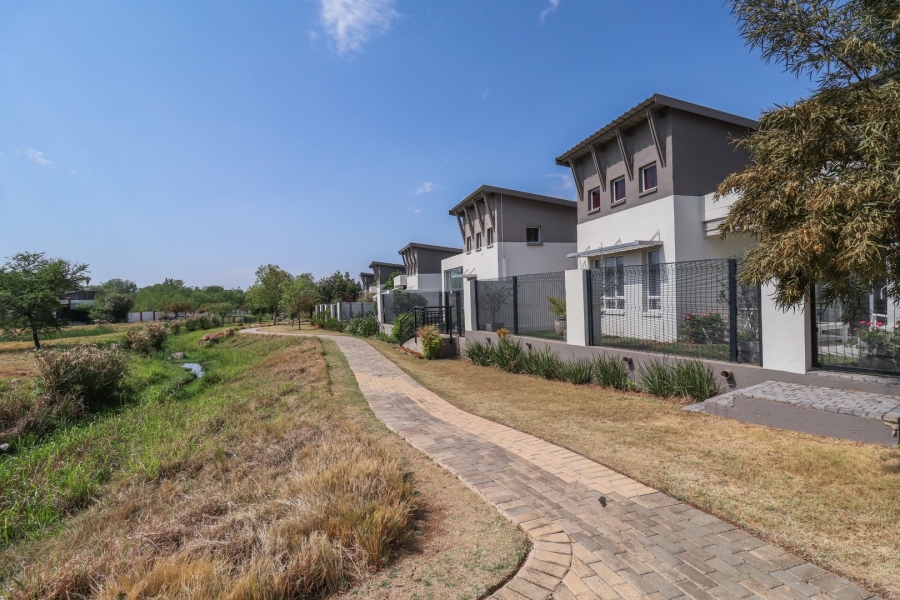 1 Bedroom Property for Sale in Broadacres Gauteng