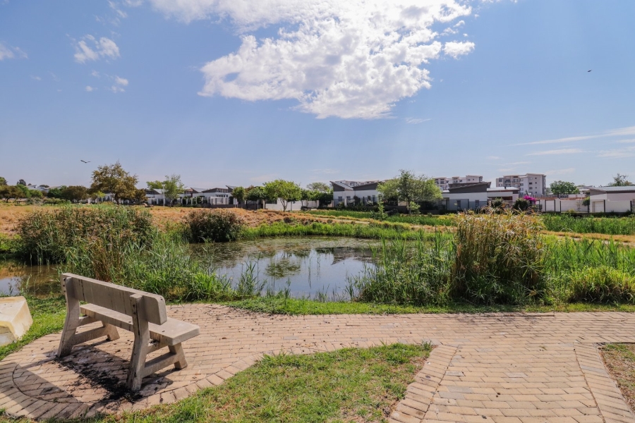 1 Bedroom Property for Sale in Broadacres Gauteng