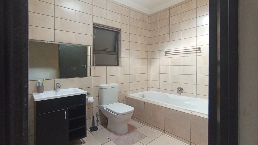 3 Bedroom Property for Sale in Amberfield Valley Gauteng