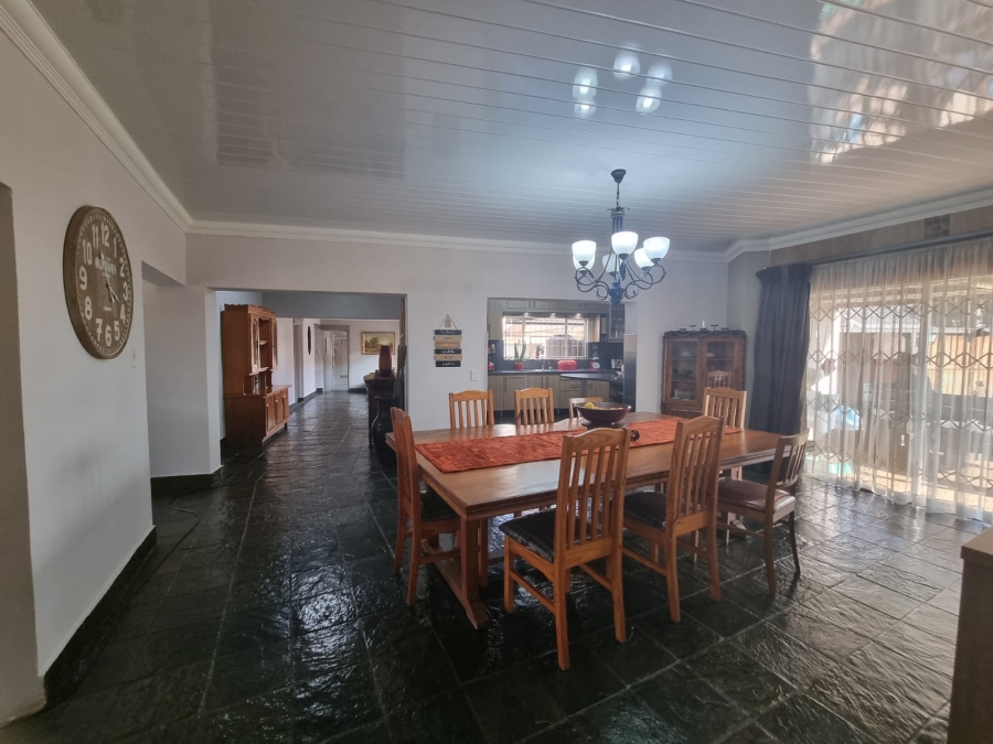 5 Bedroom Property for Sale in Vanderbijlpark SW 5 Gauteng