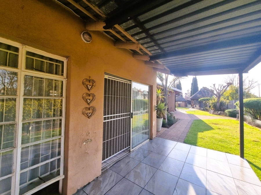5 Bedroom Property for Sale in Vanderbijlpark SW 5 Gauteng