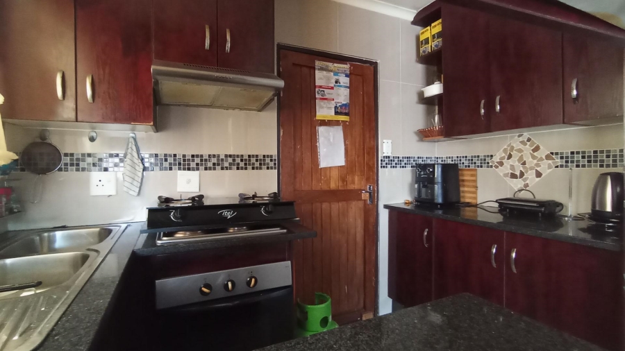 3 Bedroom Property for Sale in Olievenhoutbosch Gauteng