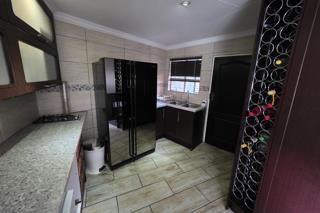 4 Bedroom Property for Sale in Magalieskruin Gauteng
