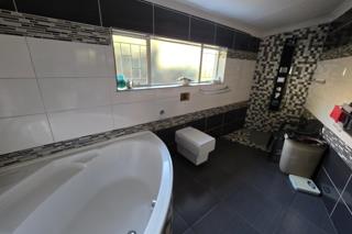 4 Bedroom Property for Sale in Magalieskruin Gauteng
