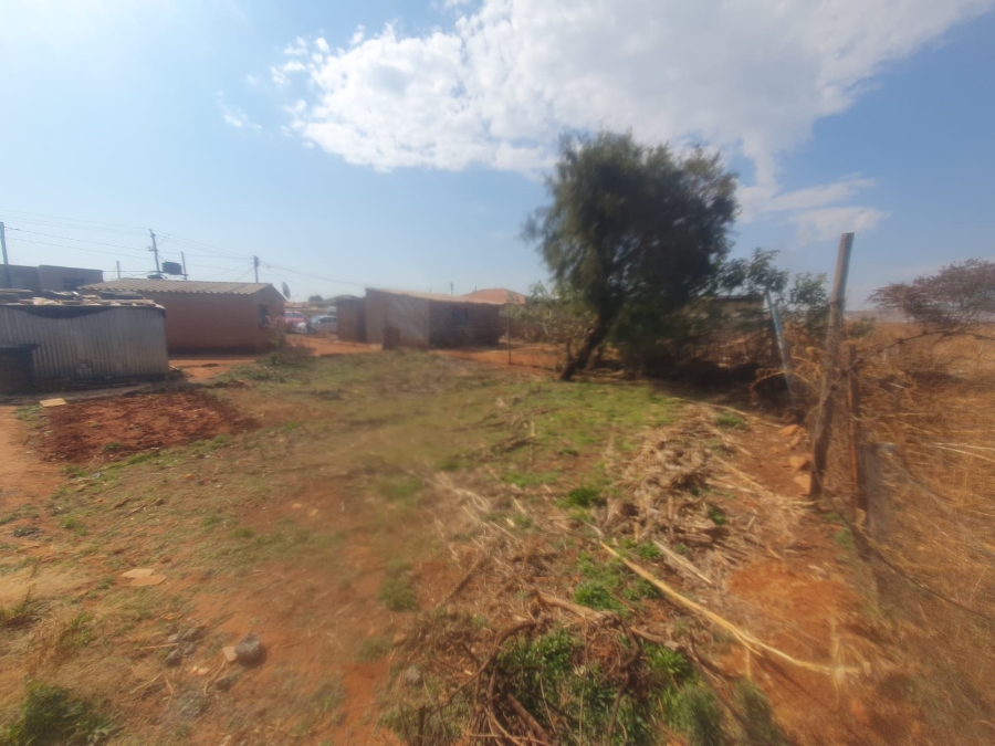 1 Bedroom Property for Sale in Bram Fischerville Gauteng