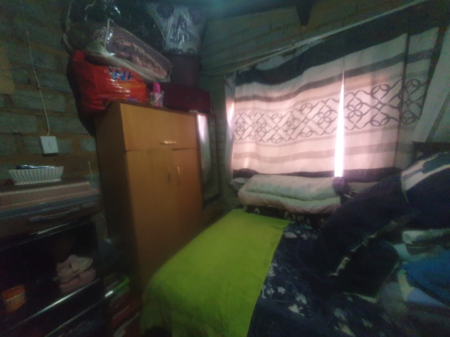1 Bedroom Property for Sale in Bram Fischerville Gauteng