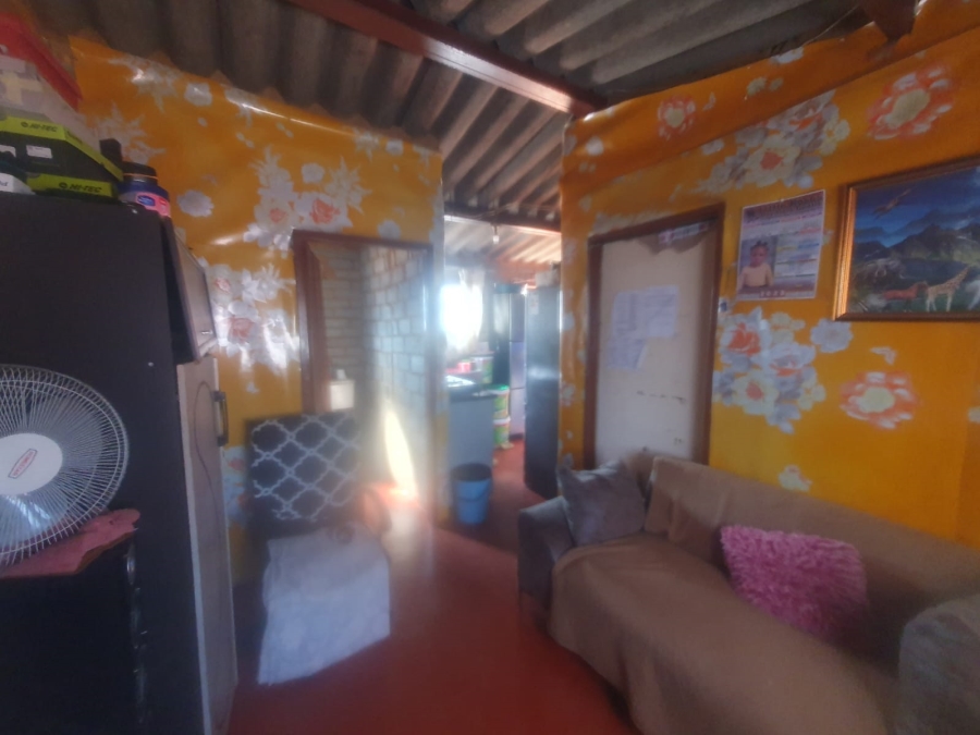 1 Bedroom Property for Sale in Bram Fischerville Gauteng