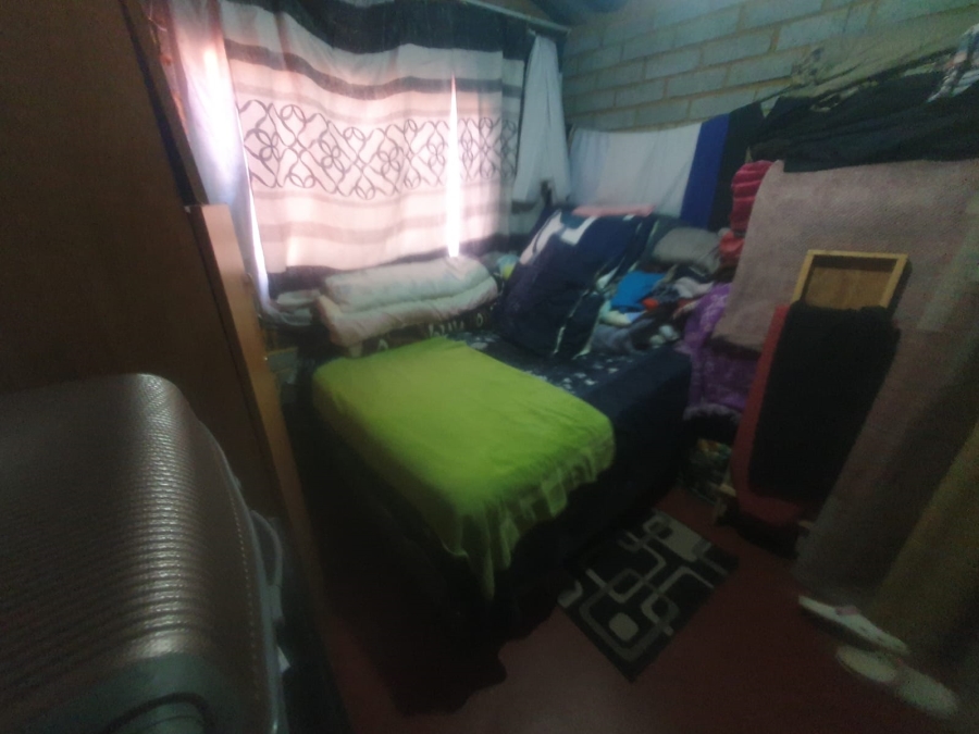 1 Bedroom Property for Sale in Bram Fischerville Gauteng