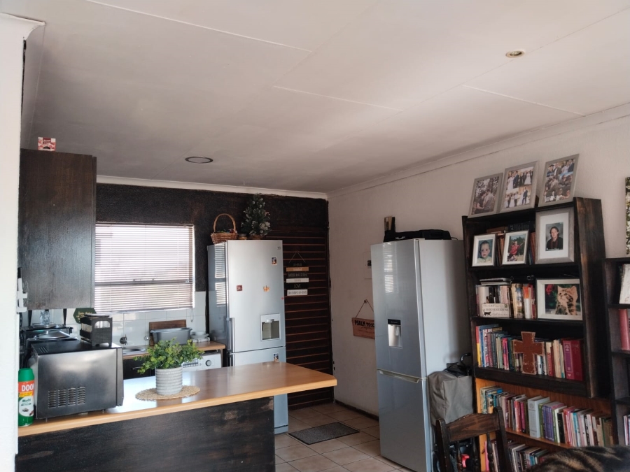 2 Bedroom Property for Sale in Peacehaven Gauteng