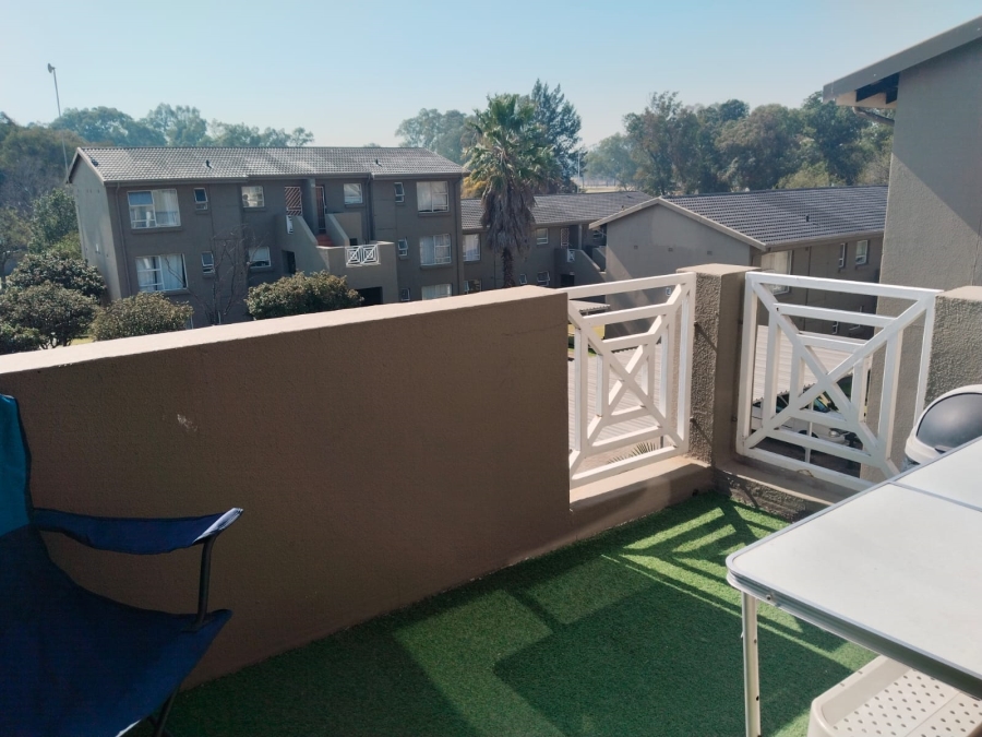 2 Bedroom Property for Sale in Peacehaven Gauteng