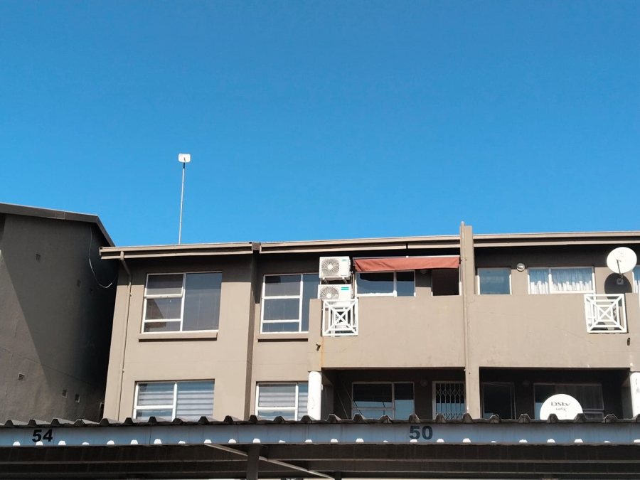 2 Bedroom Property for Sale in Peacehaven Gauteng