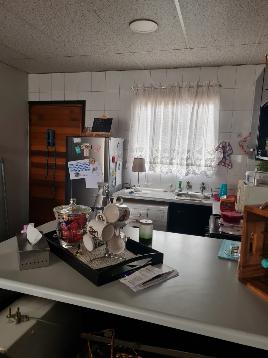 2 Bedroom Property for Sale in Peacehaven Gauteng