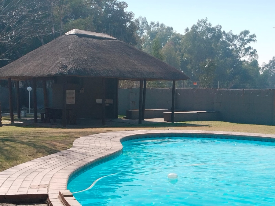 2 Bedroom Property for Sale in Peacehaven Gauteng