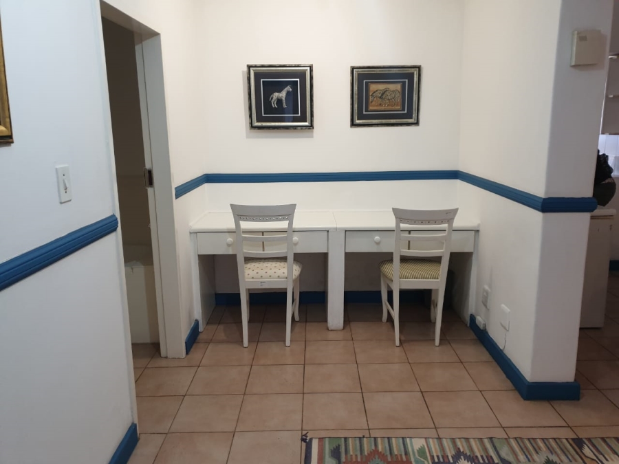 5 Bedroom Property for Sale in Silver Lakes Golf Estate Gauteng