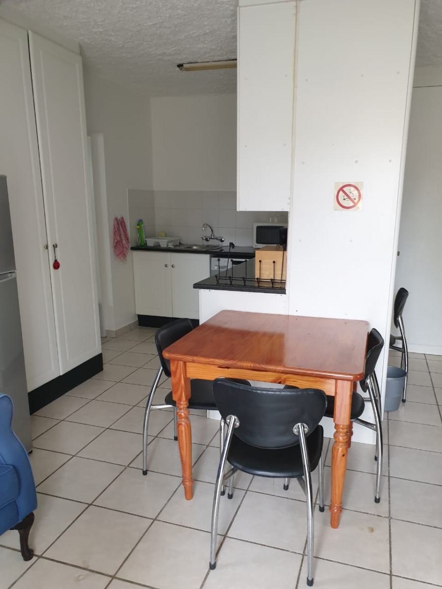 5 Bedroom Property for Sale in Silver Lakes Golf Estate Gauteng