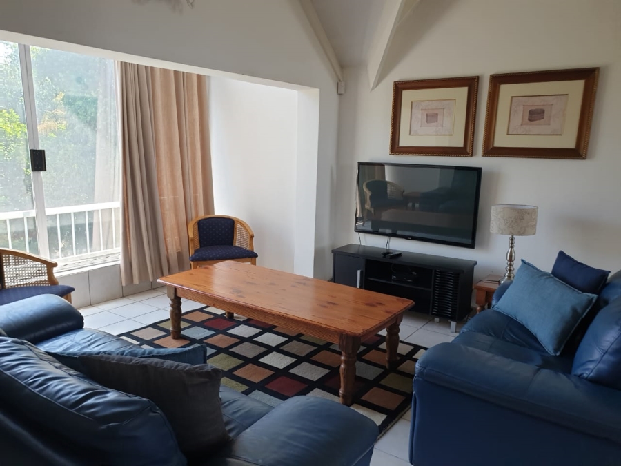 5 Bedroom Property for Sale in Silver Lakes Golf Estate Gauteng