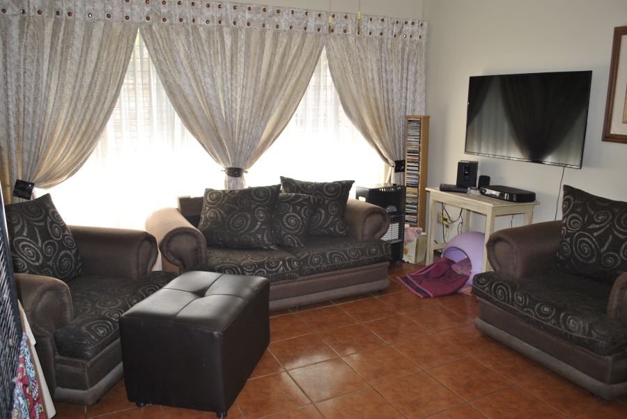 2 Bedroom Property for Sale in Krugersdorp North Gauteng