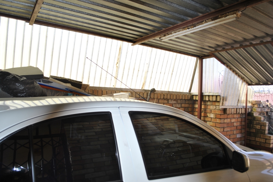 2 Bedroom Property for Sale in Krugersdorp North Gauteng