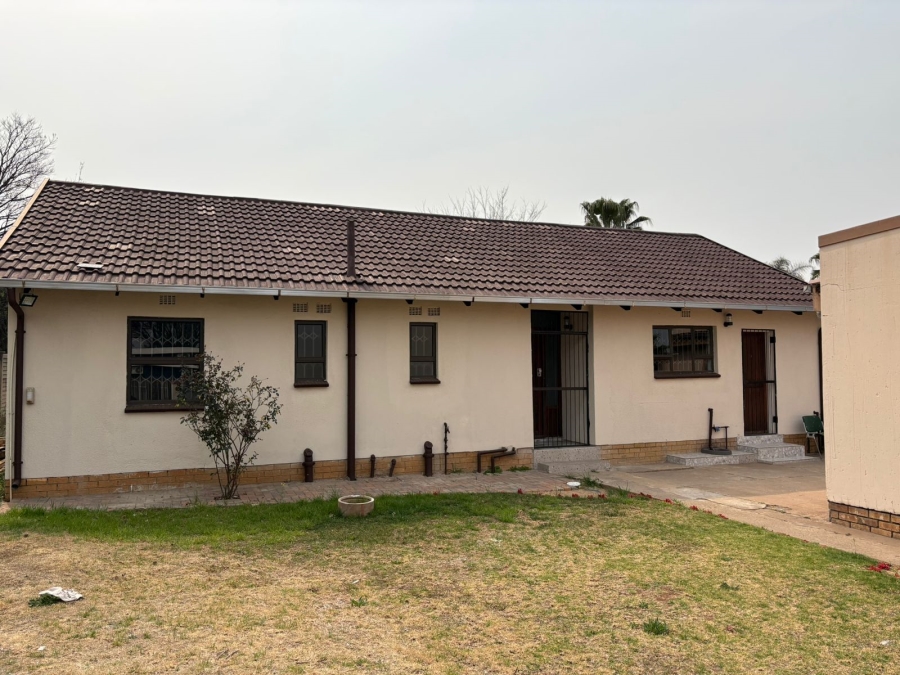 To Let 3 Bedroom Property for Rent in Vanderbijlpark SE 6 Gauteng