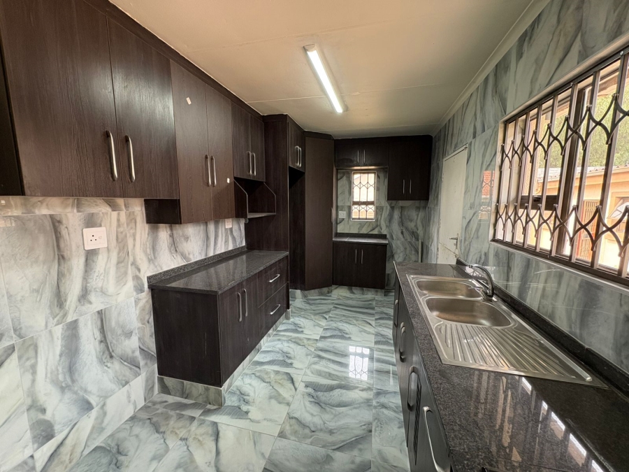 To Let 3 Bedroom Property for Rent in Vanderbijlpark SE 6 Gauteng