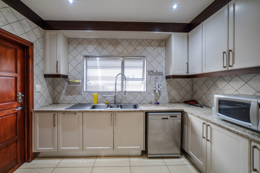 4 Bedroom Property for Sale in Savannah Hills Estate Gauteng