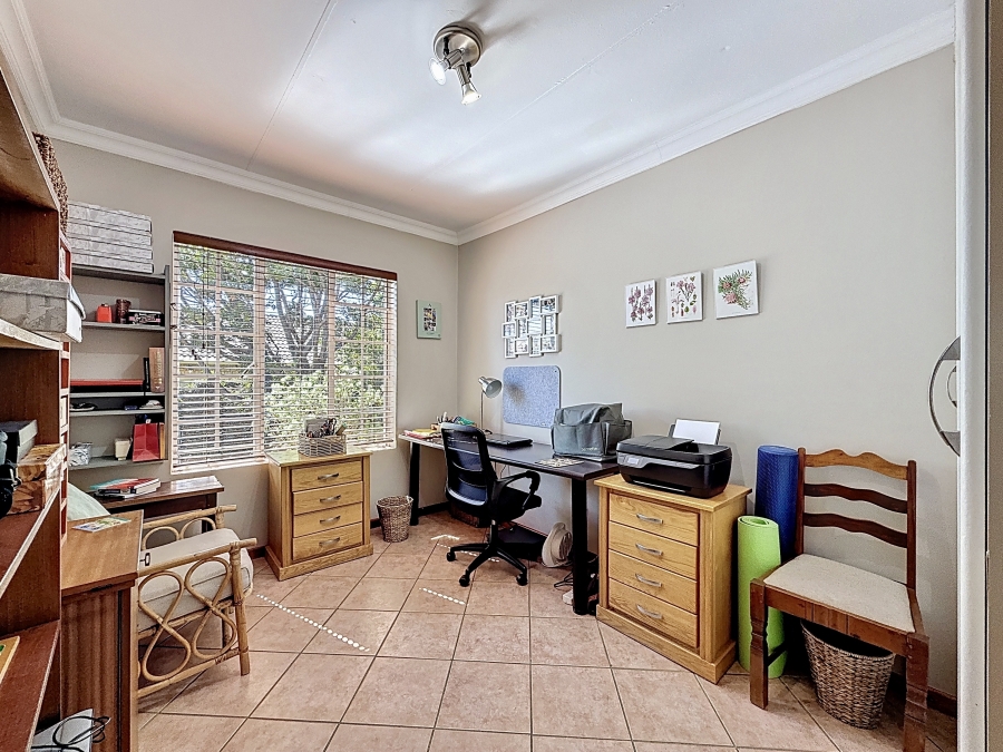 To Let 3 Bedroom Property for Rent in Equestria Gauteng