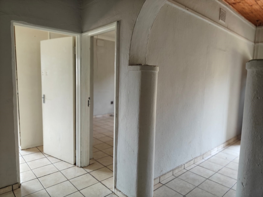 To Let 2 Bedroom Property for Rent in Riversdale Gauteng