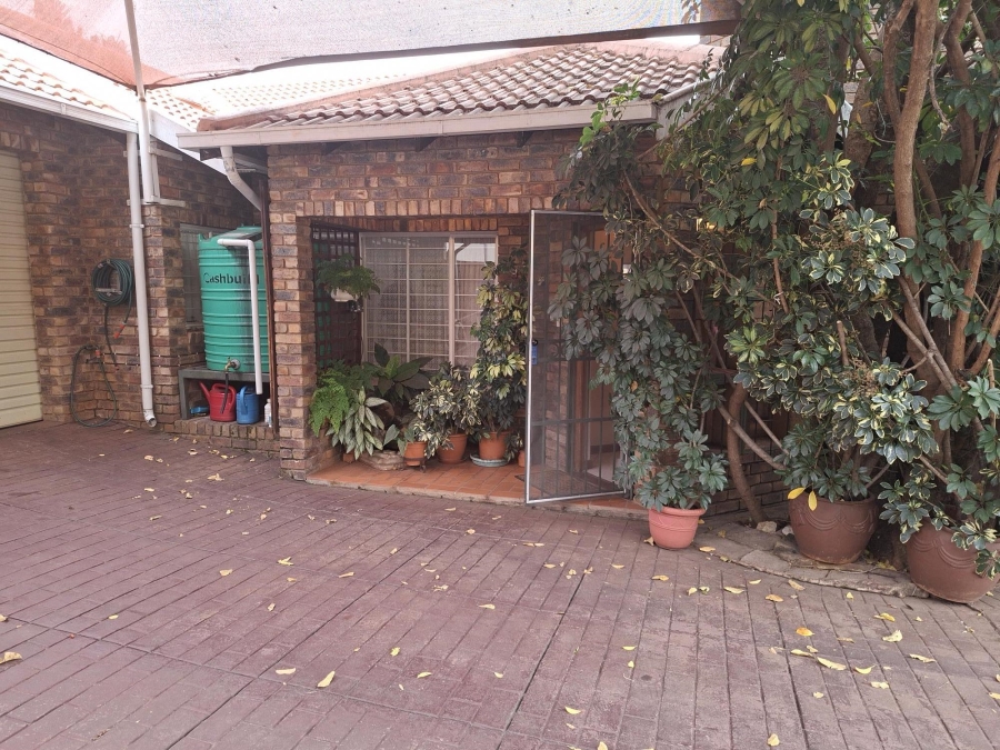 3 Bedroom Property for Sale in Montana Park Gauteng