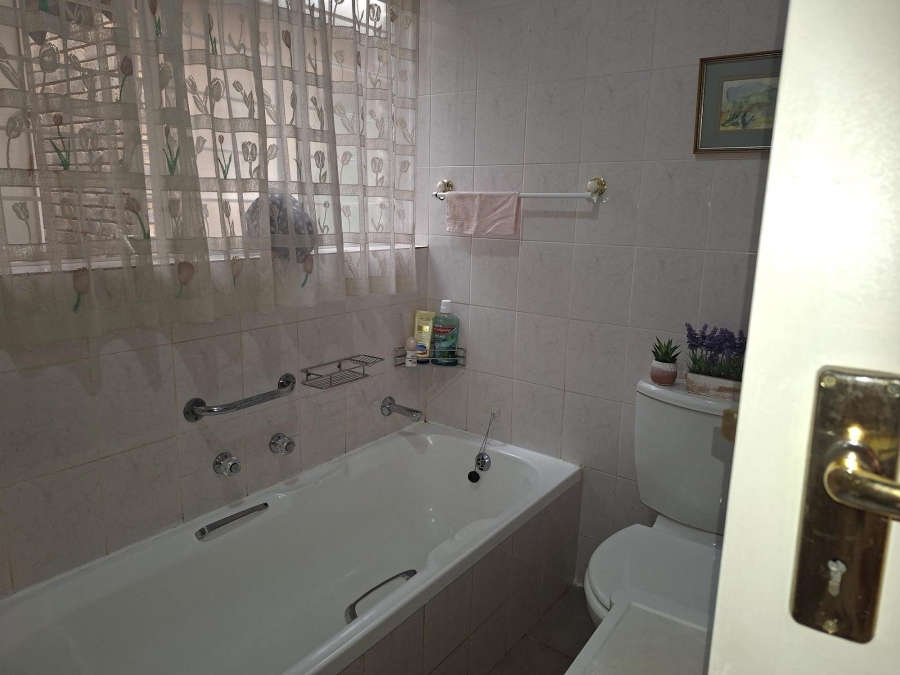 3 Bedroom Property for Sale in Montana Park Gauteng