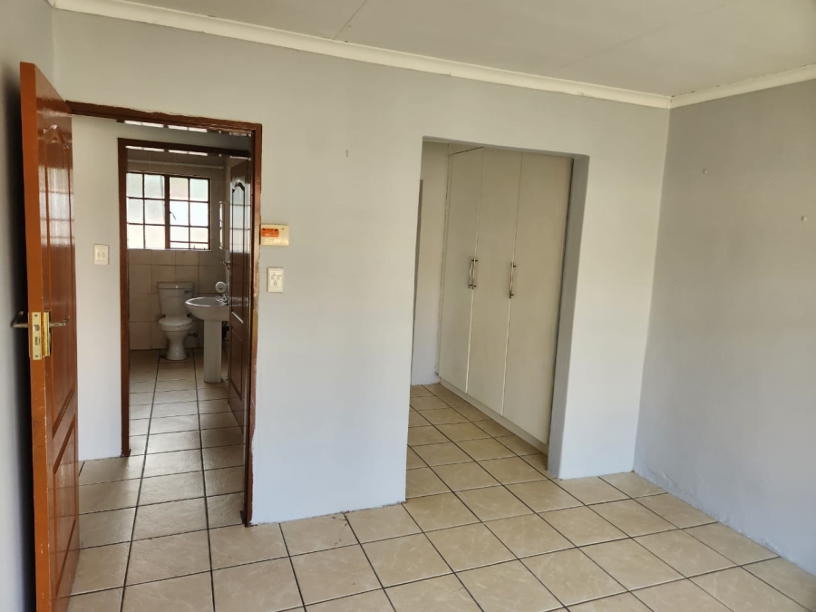 To Let 3 Bedroom Property for Rent in Meyerton Central Gauteng