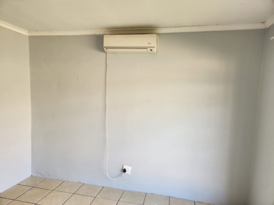 To Let 3 Bedroom Property for Rent in Meyerton Central Gauteng