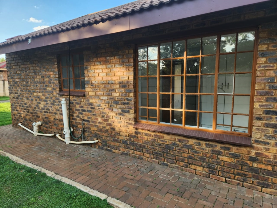 To Let 3 Bedroom Property for Rent in Meyerton Central Gauteng