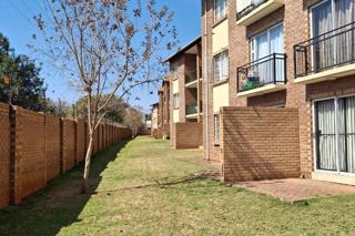 2 Bedroom Property for Sale in Annlin-wes Gauteng