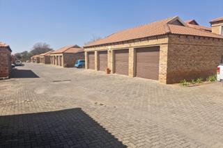 4 Bedroom Property for Sale in Theresa Park Gauteng