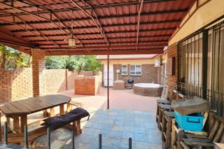 3 Bedroom Property for Sale in Theresa Park Gauteng