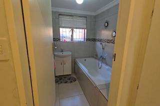 4 Bedroom Property for Sale in Florauna Gauteng