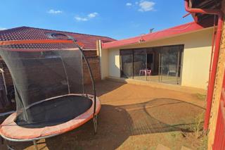 4 Bedroom Property for Sale in Florauna Gauteng